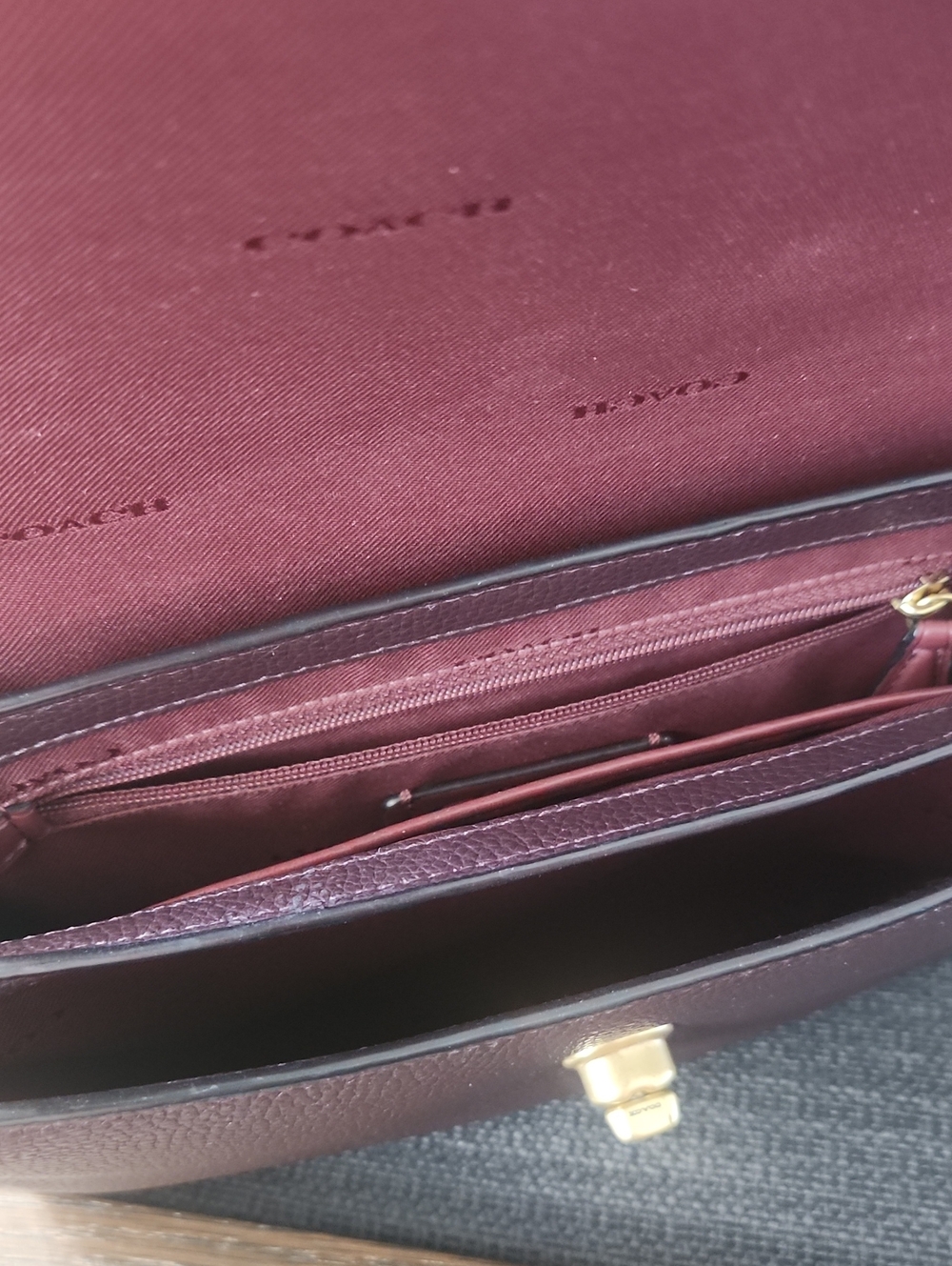 Coach Cassie Oxblood Leather Crossbody Bag with Gold Hardware - Picture 4 of 5